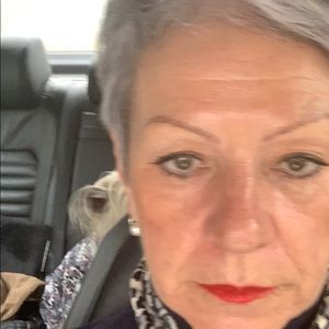 Meet your Posher, Carolyn